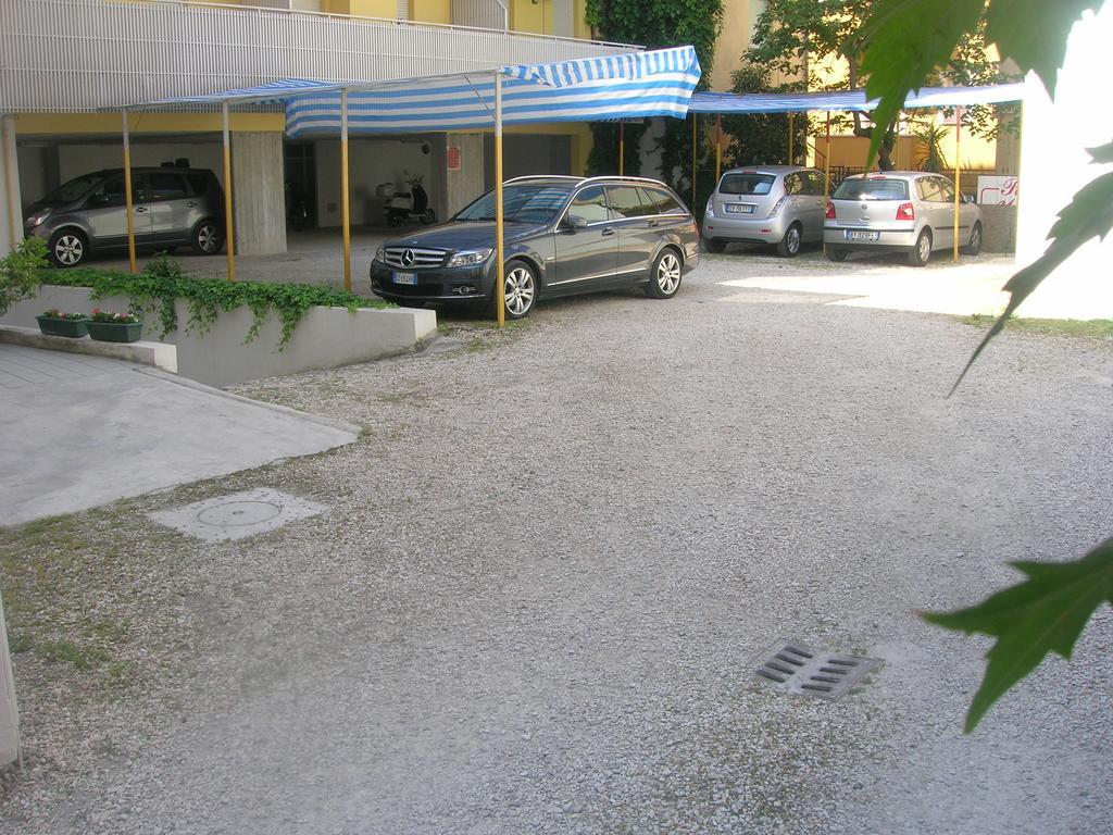 Residence Suisse Cattolica Exterior foto